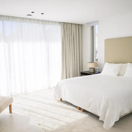 Maldonado - Luxury With Pool In Town Centre - Lual *