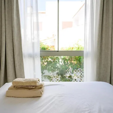 Vakantiehuis Maldonado - Luxury With Pool In Town Centre - Lual